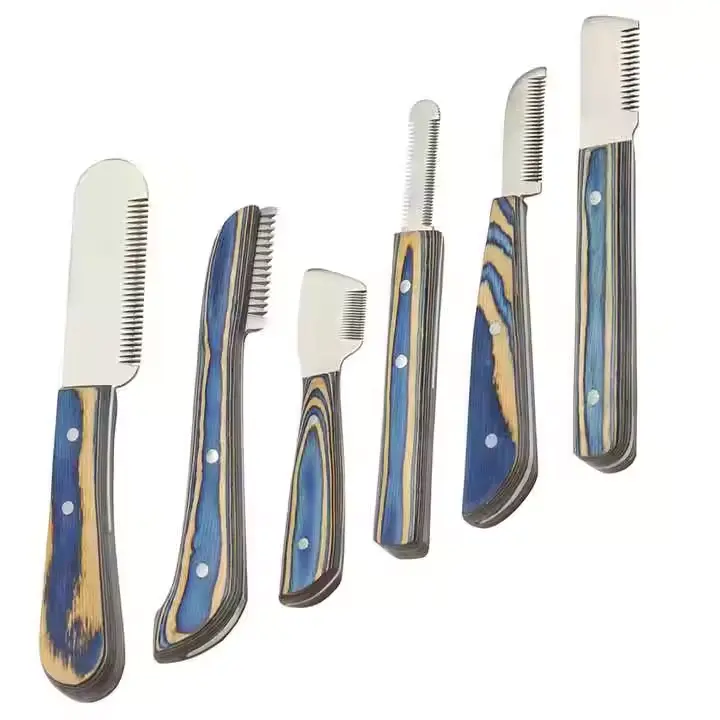 1 piece Hot Sale Pet Grooming Striping Knife Professional Wholesale Stainless Steel Daily Groomers Used Striping Knife with wood 